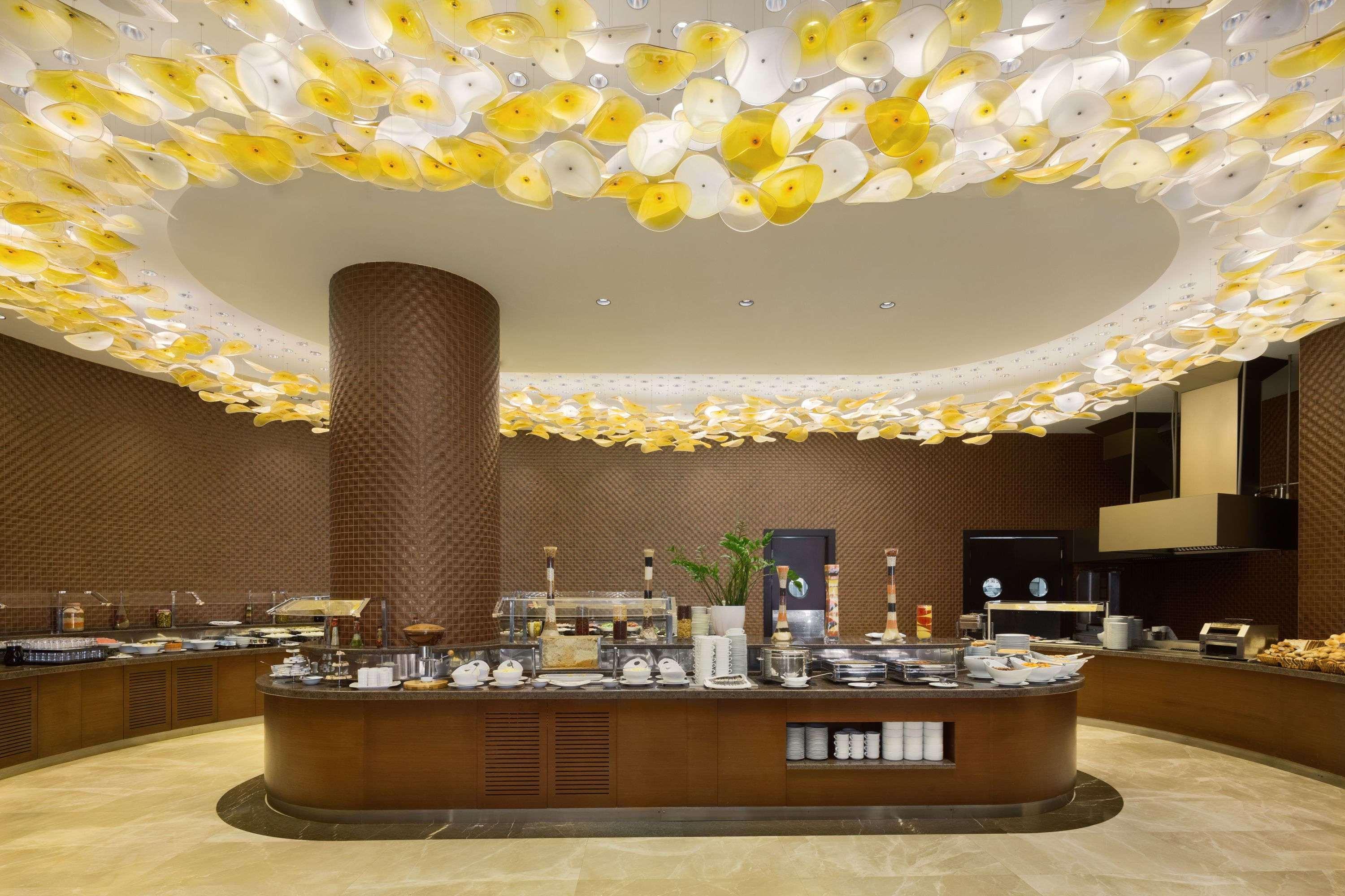 Wyndham Grand Europe מלון 5*